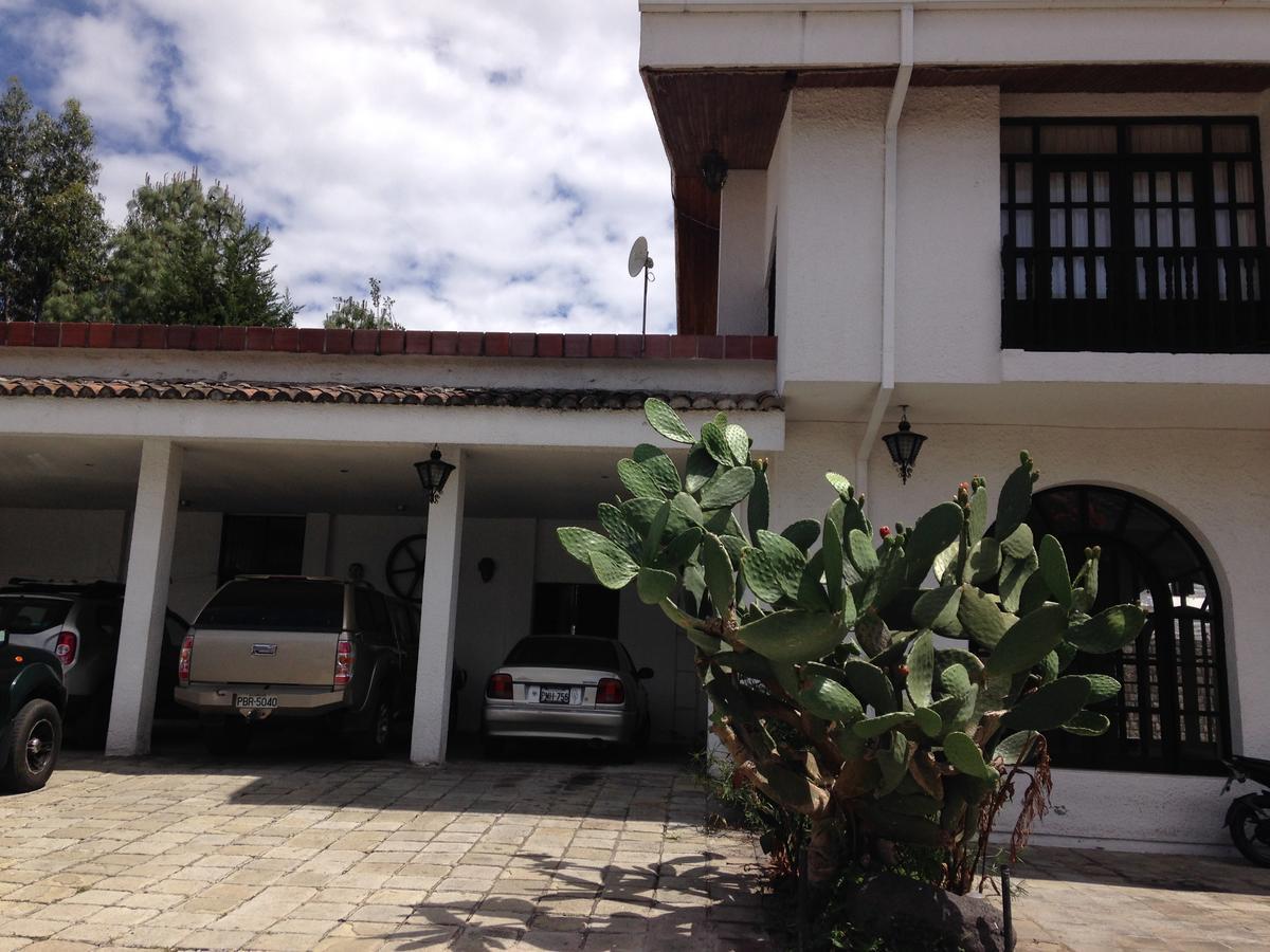 Mansion Samzara Hosteleria Sangolquí Buitenkant foto