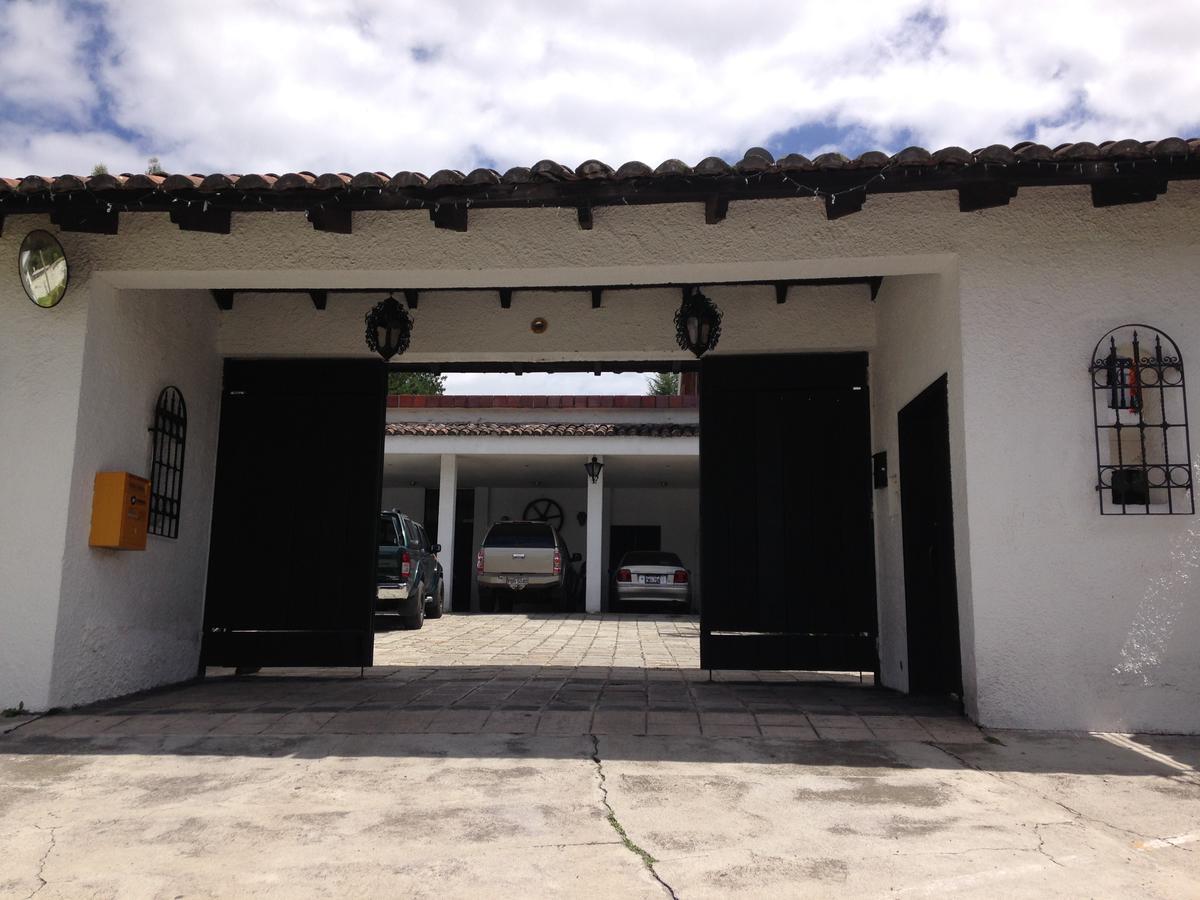 Mansion Samzara Hosteleria Sangolquí Buitenkant foto